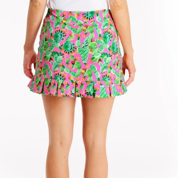TZU TZU Multi Color Cactus Print Ruffled Hem Pickleball/Golf Skirt/Skort Sz L - Picture 2 of 16